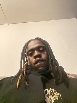 Snapshot of Wuu2now chatting on 10.12.25 Wuu2now online show from 10.12.25