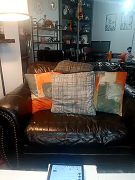 Snapshot of MRTATTWO chatting on 10.03.25 MRTATTWO online show from 10.03.25