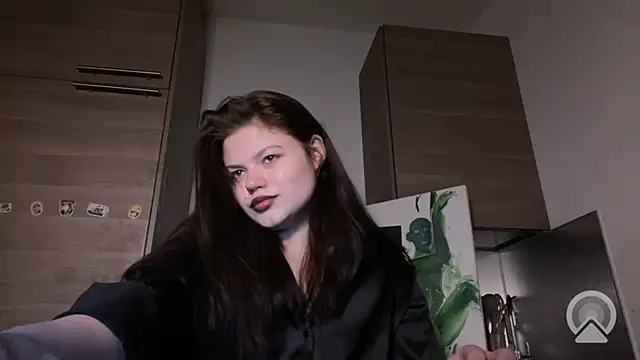 Snapshot of GoddessDarina chatting on 09.22.25 GoddessDarina online show from 09.22.25