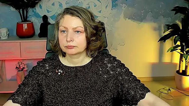 TiffanyBrauny online show from 10.22.25