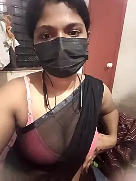 Snapshot of swetha01430 chatting on 09.09.25 swetha01430 online show from 09.09.25