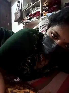 Snapshot of swetha01430 chatting on 09.10.25 swetha01430 online show from 09.10.25