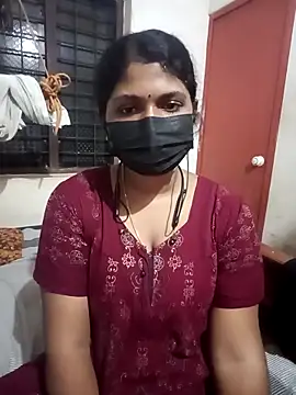 Snapshot of swetha01430 chatting on 09.11.25 swetha01430 online show from 09.11.25