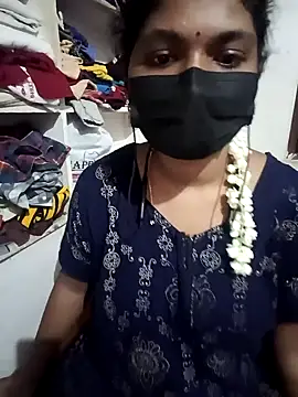 Snapshot of swetha01430 chatting on 09.24.25 swetha01430 online show from 09.24.25