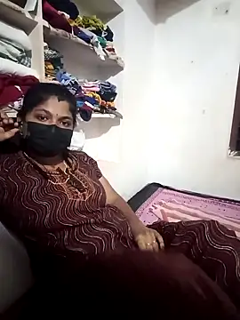 Snapshot of swetha01430 chatting on 10.02.25 swetha01430 online show from 10.02.25