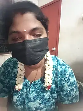 Snapshot of swetha01430 chatting on 10.13.25 swetha01430 online show from 10.13.25