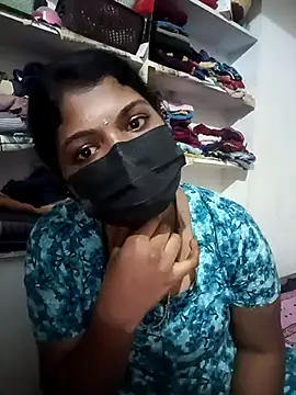 Snapshot of swetha01430 chatting on 10.23.25 swetha01430 online show from 10.23.25