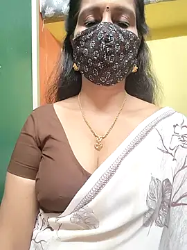 mallu-reshma online show from 11.22.25