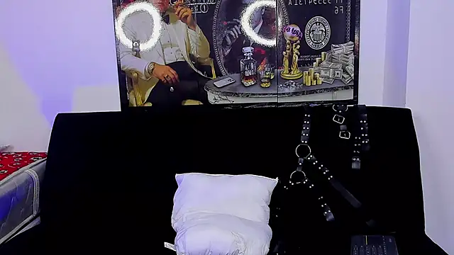 Snapshot of john_mystic chatting on 05.05.26 john mystic online show from 05.05.26