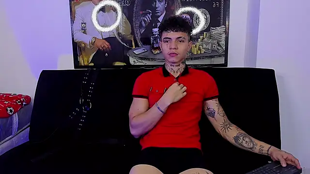 Snapshot of john_mystic chatting on 05.11.26 john mystic online show from 05.11.26