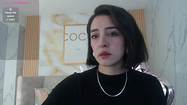 sara lopez s online show from 10.24.25