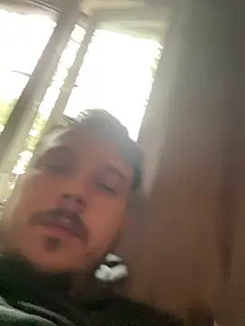 Snapshot of XXKieran chatting on 10.04.25 XXKieran online show from 10.04.25