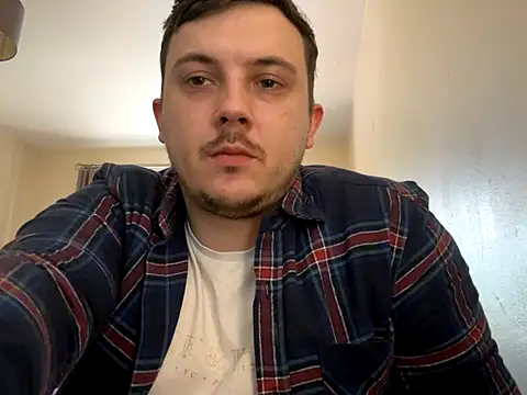 Snapshot of XXKieran chatting on 10.12.25 XXKieran online show from 10.12.25