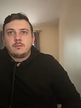 Snapshot of XXKieran chatting on 10.13.25 XXKieran online show from 10.13.25