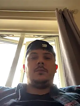 Snapshot of XXKieran chatting on 10.15.25 XXKieran online show from 10.15.25