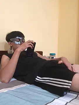 thienlong05 online show from 10.03.25