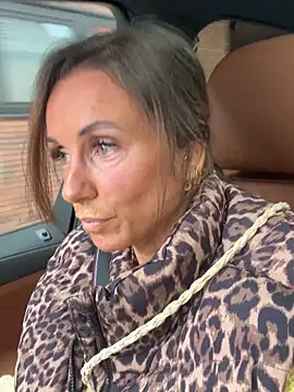 Justnani001 online show from 09.13.25