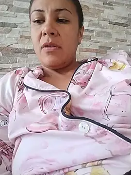 KittyHoleshot87 online show from 09.11.25