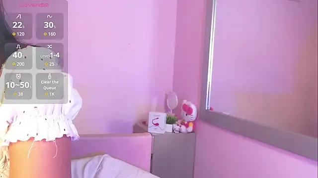 Snapshot of kiity_horny_ chatting on 12.21.25 kiity horny online show from 12.21.25