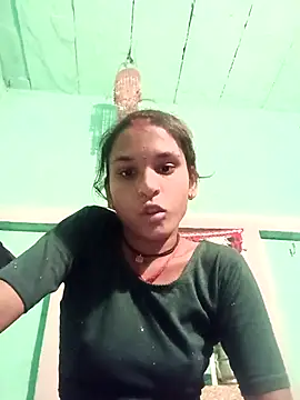 Idhika Jha online show from 10.07.25