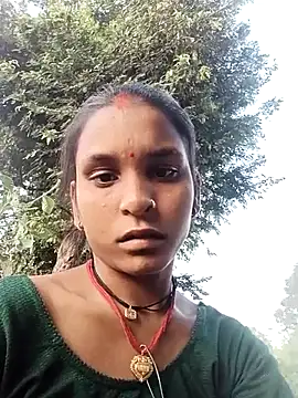 Idhika Jha online show from 10.09.25