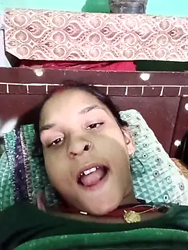 Idhika Jha online show from 10.15.25