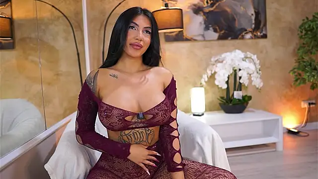 AishaaDevoe online show from 10.30.25