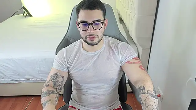 Snapshot of baby_mateo chatting on 06.19.26 baby mateo online show from 06.19.26