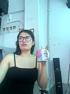 Madisson Leblanc online show from 09.09.25