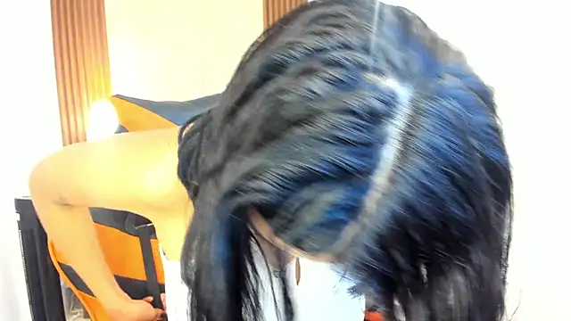 Thais kim online show from 09.09.25