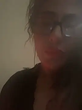 Snapshot of dubaichocc chatting on 09.10.25 dubaichocc online show from 09.10.25