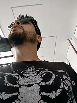 roxyrougee online show from 10.20.25