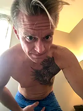 DILFiGuess11 online show from 09.10.25