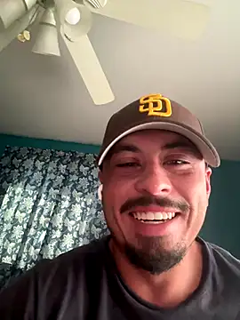 Snapshot of AlexR9700 chatting on 10.24.25 AlexR9700 online show from 10.24.25