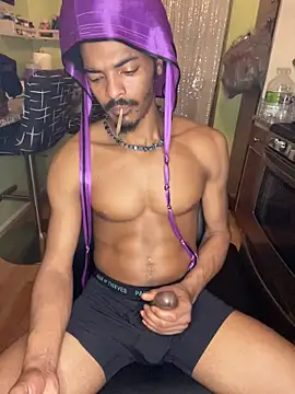 TRILLAHUNG online show from 03.10.26