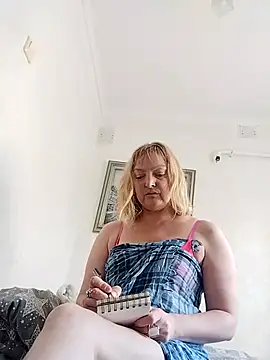 LiluLiluLilu online show from 09.13.25