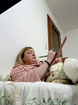 LiluLiluLilu online show from 03.04.26