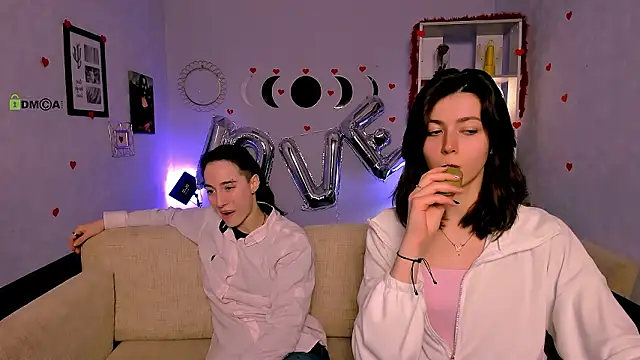 kitniss dreamy online show from 02.14.26