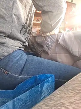 Snapshot of TigreBianca27 chatting on 10.09.25 TigreBianca27 online show from 10.09.25