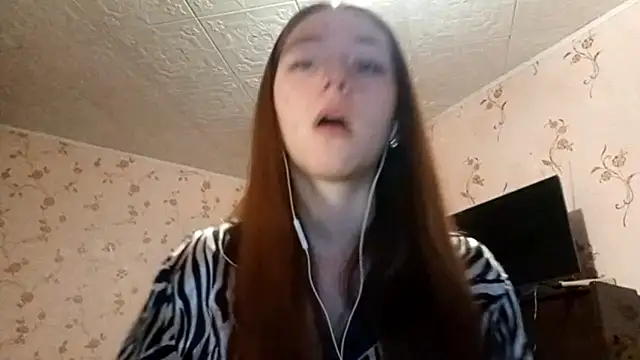 Sophiecuttie online show from 09.17.25