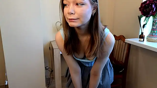 Snapshot of RenataEhrgott chatting on 10.09.25 RenataEhrgott online show from 10.09.25
