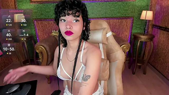 DaniCollinn  online show from 10.17.25