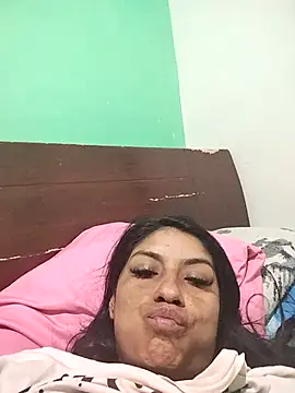 AnggelicaSwan21 online show from 10.13.25