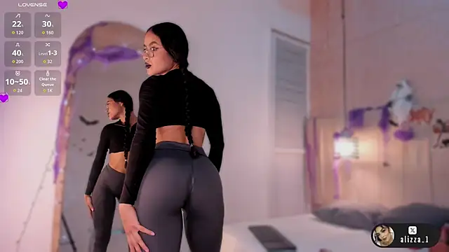 alizza  online show from 10.23.25