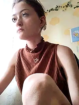 Snapshot of LillySvon chatting on 04.25.26 LillySvon online show from 04.25.26