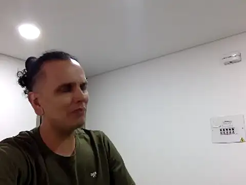 Snapshot of KianxxTeach chatting on 03.29.26 KianxxTeach online show from 03.29.26
