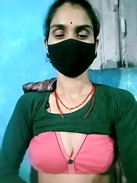 Snapshot of Nishaa_ji chatting on 10.06.25 Nishaa ji online show from 10.06.25