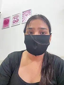 Snapshot of Sex_Queen_aaraya chatting on 06.06.26 Sex Queen aaraya online show from 06.06.26