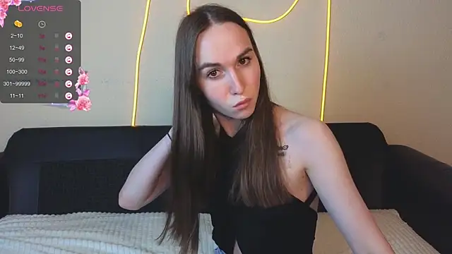 Angeel Kate online show from 09.15.25