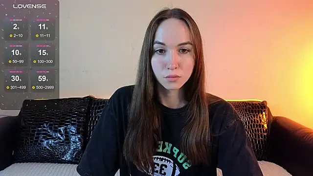 Angeel Kate online show from 10.04.25